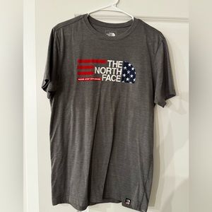 Men’s size L North Face T-shirt
